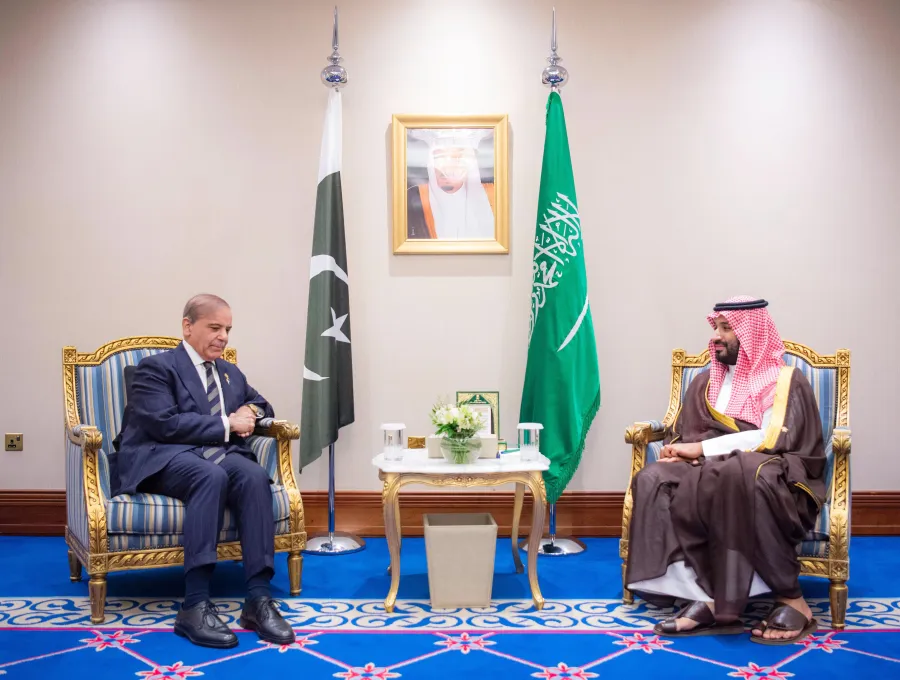 تحالف الرياض-إسلام آباد.. قوة ردع أم أداة نفوذ للجيش الباكستاني؟