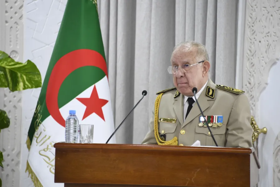 شنقريحة: تلاحم الشعب مع قياداته صمام أمان الدولة