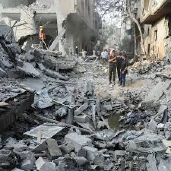 العدوان على غزة.. شهداء ومصابون إثر قصف جيش الاحتلال لمنزل في جباليا