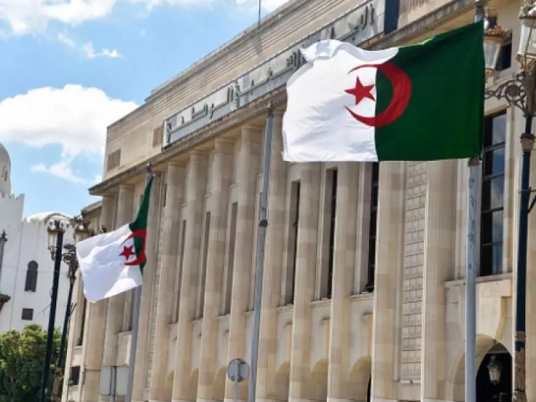 البرلمان يدعو لتسريع تجهيز الملاجئ وتكييف البنى التحتية تحسبًا للطوارئ