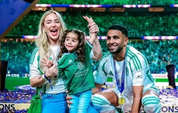 زوجة رياض محرز تنشر رسالة بعد نهاية دوري روشن السعودي 